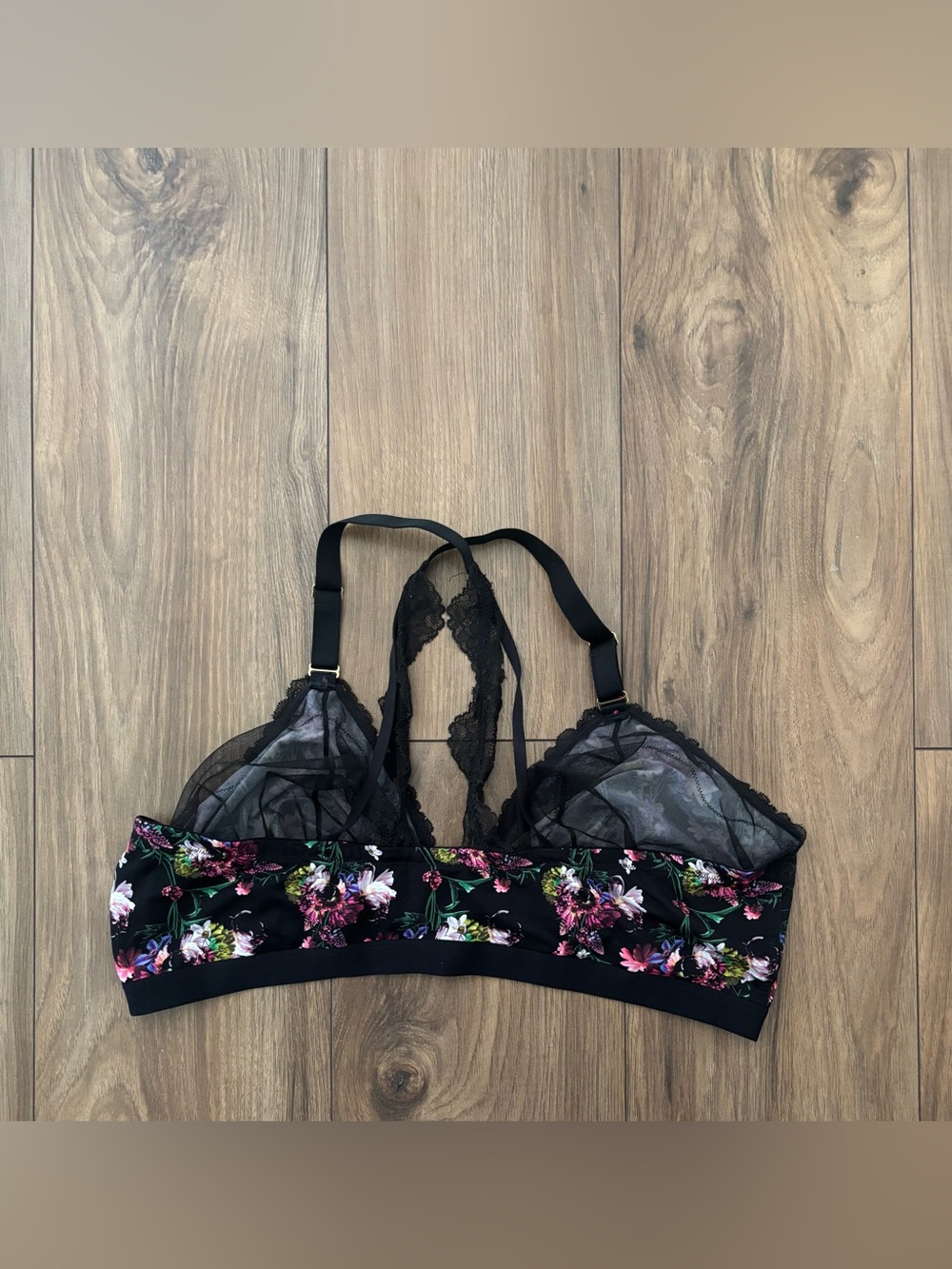 Cacique Floral Printed Front-Close Triangle No-Wire Bra - Picture 4 of 12